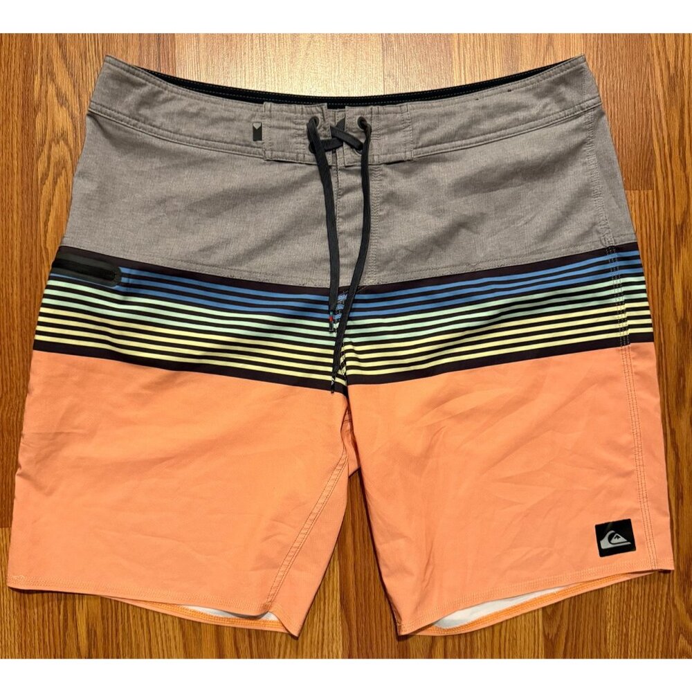 Quiksilver Zen Division Board Shorts Mens 36 9" Striped Swim Trunks